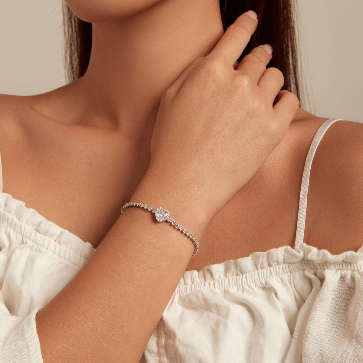 Dazzling Heart Tennis Bracelet - Image 4