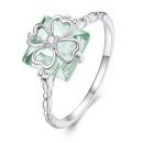 Clover On Green Square Gem Band Ring