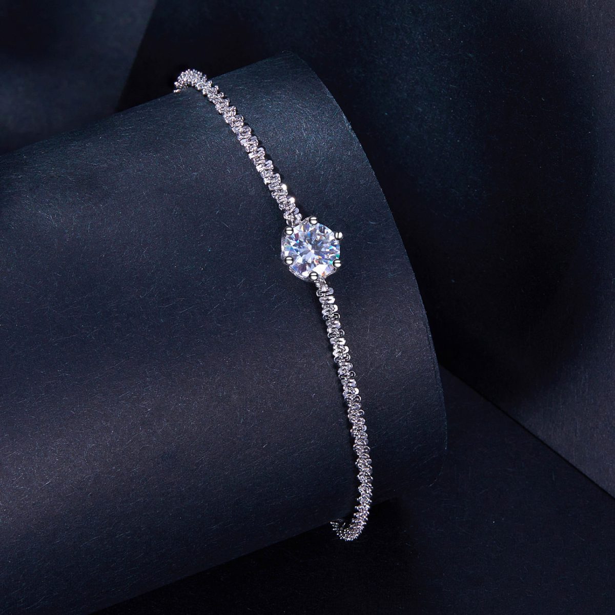 yuaeH6f7fb9078f3a4928ad92d2fc149394deo Sparkling Stone Chain Bracelet - Image 4