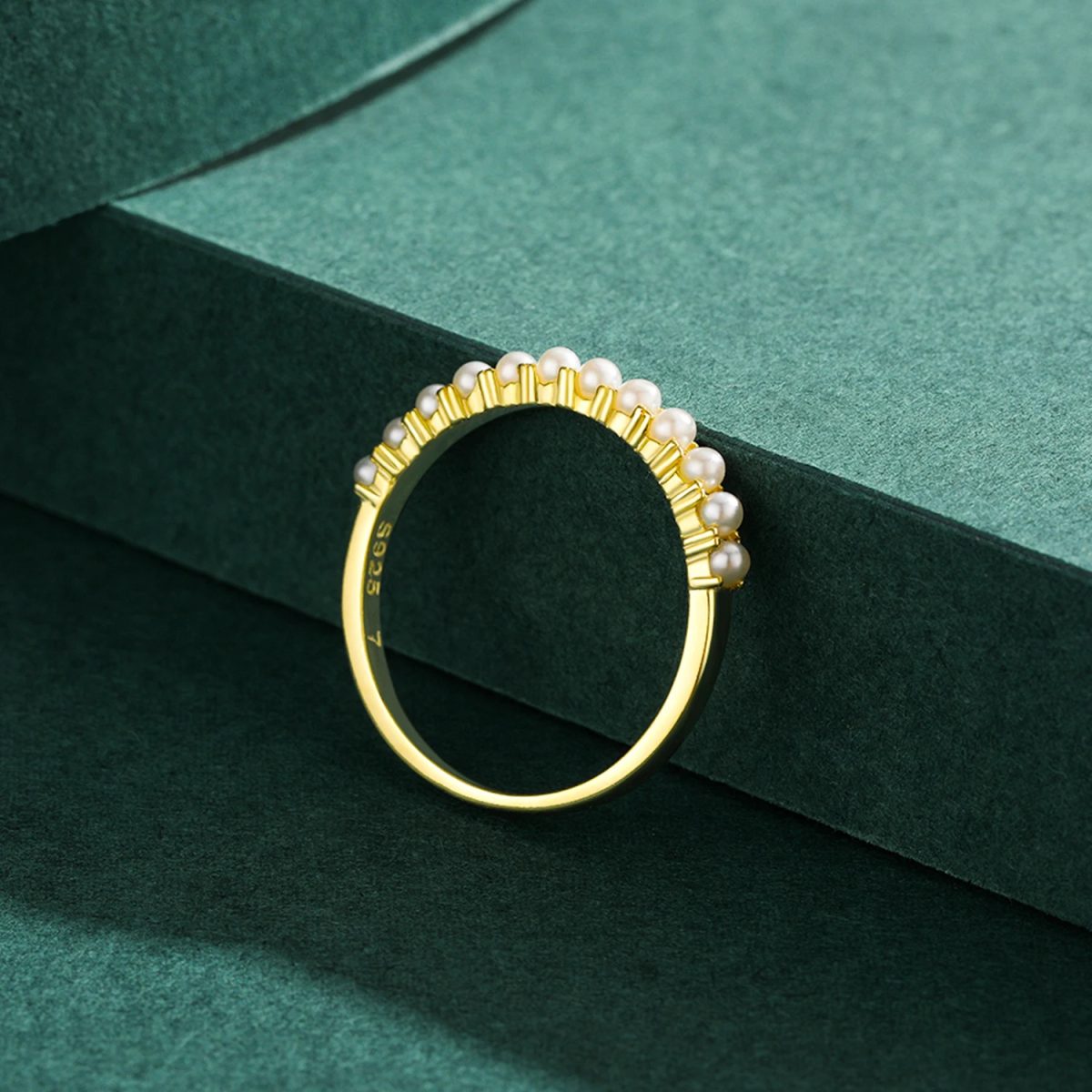 Pearl Crown Band Ring - Image 4