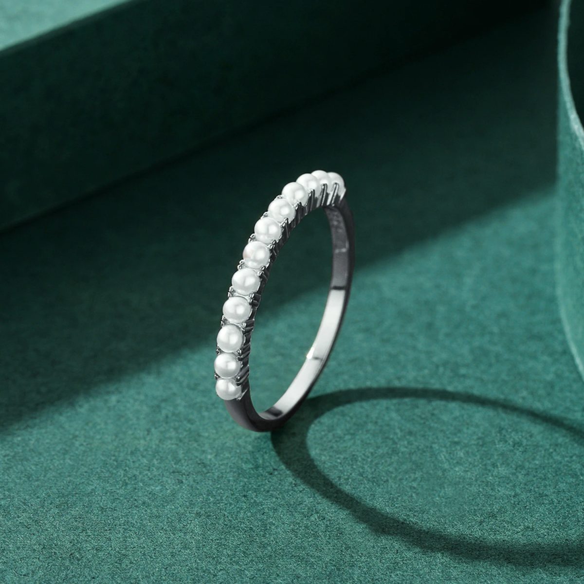 Pearl Crown Band Ring - Image 5