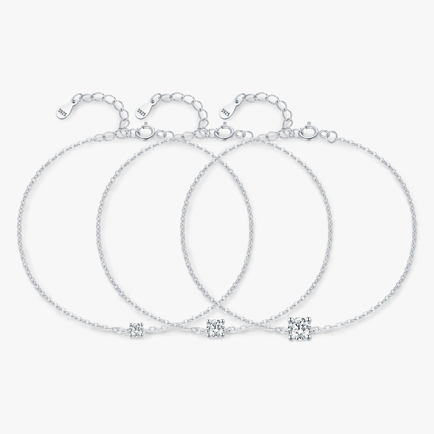 Sterling silver solitaire chain bracelet with a round moissanite stone