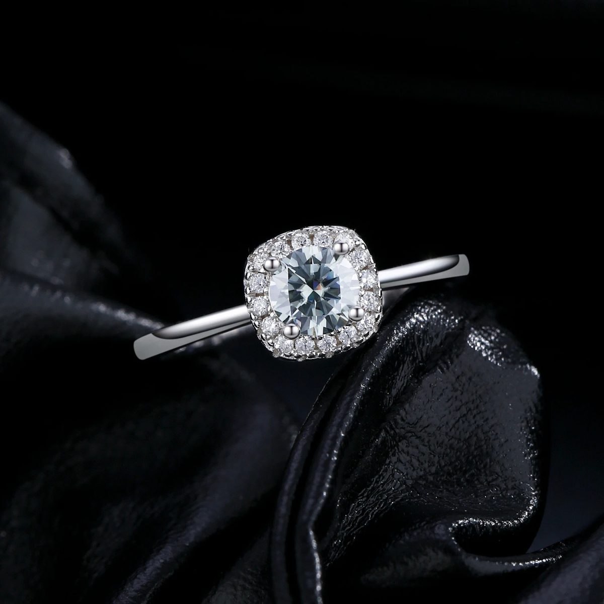 Elegant Moissanite Halo Ring - Image 4